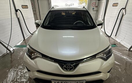 Toyota RAV4, 2017 год, 2 350 000 рублей, 3 фотография