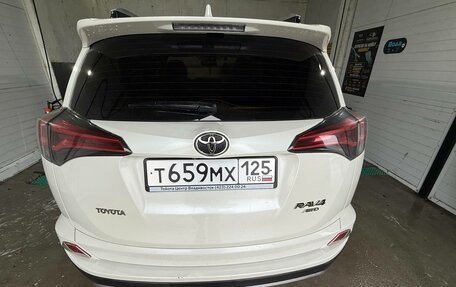 Toyota RAV4, 2017 год, 2 350 000 рублей, 7 фотография