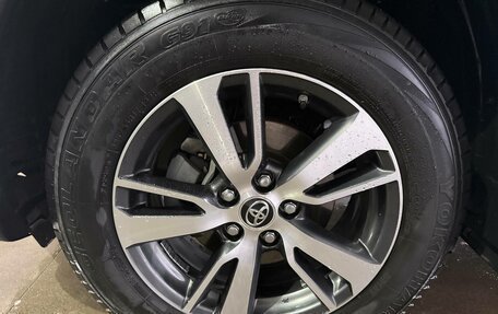 Toyota RAV4, 2017 год, 2 350 000 рублей, 30 фотография