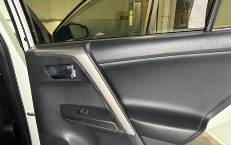 Toyota RAV4, 2017 год, 2 350 000 рублей, 23 фотография