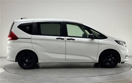 Honda Freed II, 2023 год, 1 200 000 рублей, 8 фотография