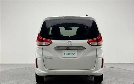 Honda Freed II, 2023 год, 1 200 000 рублей, 6 фотография