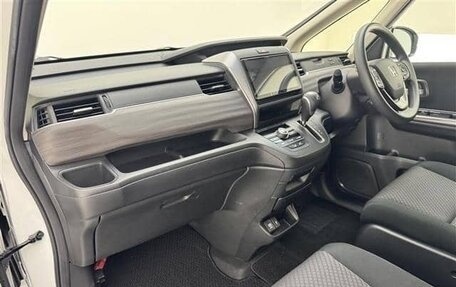 Honda Freed II, 2023 год, 1 200 000 рублей, 16 фотография