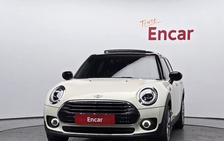 MINI Clubman, 2021 год, 1 895 000 рублей, 3 фотография