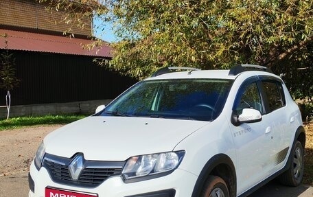 Renault Sandero II рестайлинг, 2018 год, 1 100 000 рублей, 1 фотография