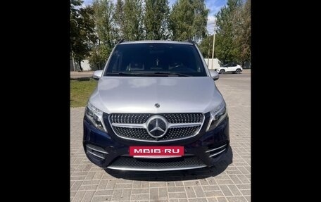 Mercedes-Benz V-Класс, 2019 год, 5 200 000 рублей, 4 фотография