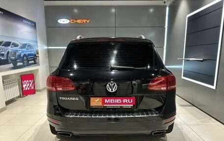 Volkswagen Touareg III, 2011 год, 1 795 000 рублей, 4 фотография