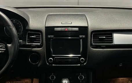 Volkswagen Touareg III, 2011 год, 1 795 000 рублей, 12 фотография