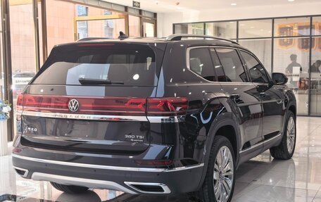 Volkswagen Teramont I, 2024 год, 5 877 700 рублей, 4 фотография