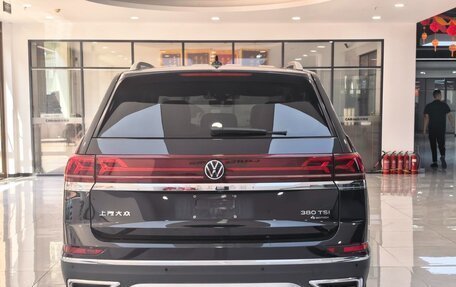 Volkswagen Teramont I, 2024 год, 5 877 700 рублей, 5 фотография