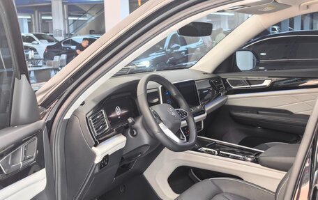 Volkswagen Teramont I, 2024 год, 5 877 700 рублей, 10 фотография