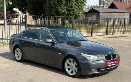 BMW 5 серия, 2008 год, 840 000 рублей, 2 фотография