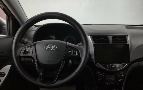 Hyundai Solaris II рестайлинг, 2012 год, 720 000 рублей, 14 фотография