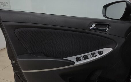 Hyundai Solaris II рестайлинг, 2012 год, 720 000 рублей, 9 фотография