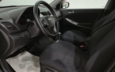 Hyundai Solaris II рестайлинг, 2012 год, 720 000 рублей, 12 фотография
