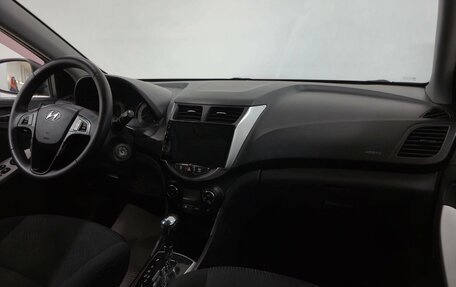 Hyundai Solaris II рестайлинг, 2012 год, 720 000 рублей, 15 фотография