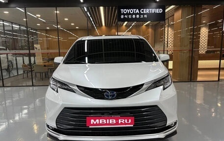 Toyota Sienna, 2025 год, 8 678 000 рублей, 3 фотография