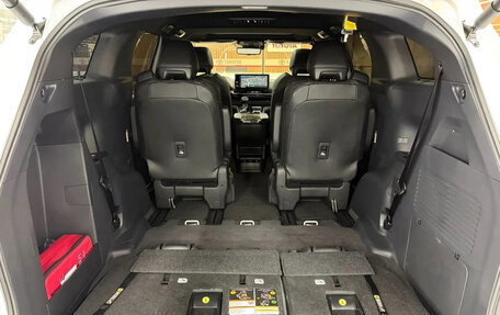 Toyota Sienna, 2025 год, 8 678 000 рублей, 17 фотография