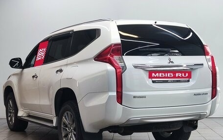 Mitsubishi Pajero Sport III рестайлинг, 2018 год, 2 600 000 рублей, 7 фотография
