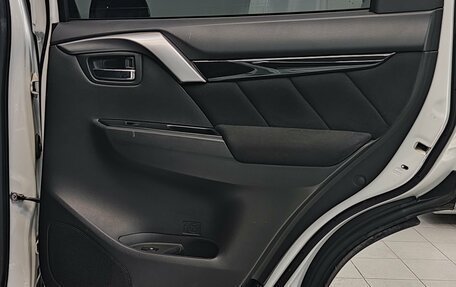 Mitsubishi Pajero Sport III рестайлинг, 2018 год, 2 600 000 рублей, 35 фотография