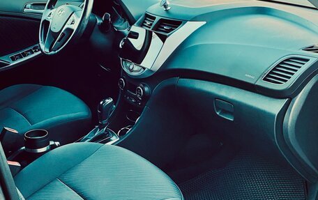 Hyundai Solaris II рестайлинг, 2016 год, 1 500 000 рублей, 9 фотография