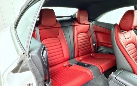 Mercedes-Benz C-Класс, 2020 год, 1 900 000 рублей, 24 фотография