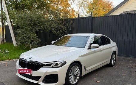 BMW 5 серия, 2018 год, 2 700 000 рублей, 7 фотография