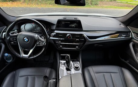 BMW 5 серия, 2018 год, 2 700 000 рублей, 12 фотография