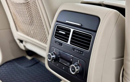 Volkswagen Touareg III, 2010 год, 2 300 000 рублей, 20 фотография