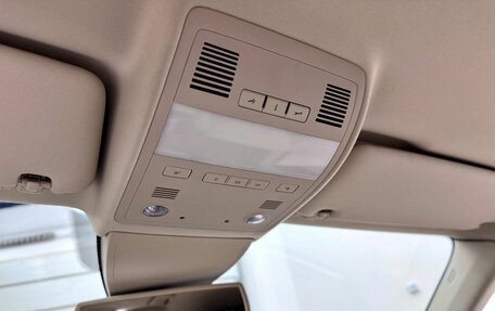 Volkswagen Touareg III, 2010 год, 2 300 000 рублей, 29 фотография