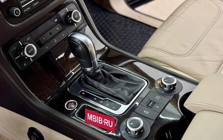 Volkswagen Touareg III, 2010 год, 2 300 000 рублей, 26 фотография