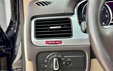Volkswagen Touareg III, 2010 год, 2 300 000 рублей, 38 фотография