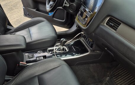 Mitsubishi Outlander III рестайлинг 3, 2019 год, 2 970 000 рублей, 8 фотография