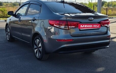 KIA Rio III рестайлинг, 2017 год, 995 000 рублей, 6 фотография