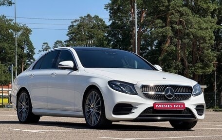 Mercedes-Benz E-Класс, 2020 год, 4 100 000 рублей, 1 фотография