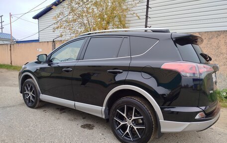 Toyota RAV4, 2016 год, 2 100 000 рублей, 2 фотография