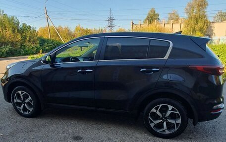 KIA Sportage IV рестайлинг, 2018 год, 1 850 000 рублей, 3 фотография