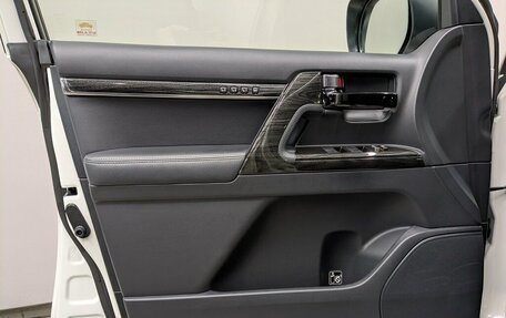 Toyota Land Cruiser 200, 2017 год, 8 300 000 рублей, 13 фотография