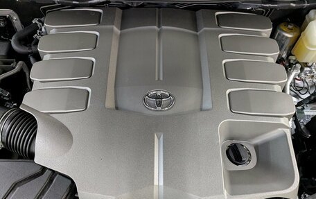 Toyota Land Cruiser 200, 2017 год, 8 300 000 рублей, 8 фотография
