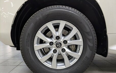 Toyota Land Cruiser 200, 2017 год, 8 300 000 рублей, 7 фотография