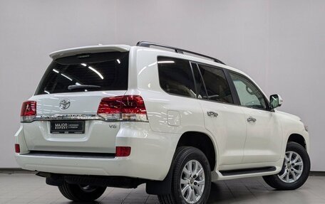 Toyota Land Cruiser 200, 2017 год, 8 300 000 рублей, 17 фотография