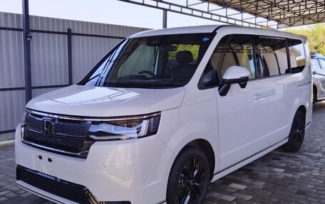 Honda Stepwgn, 2023 год, 2 530 000 рублей, 4 фотография
