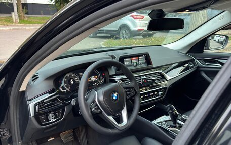 BMW 5 серия, 2019 год, 3 200 000 рублей, 23 фотография