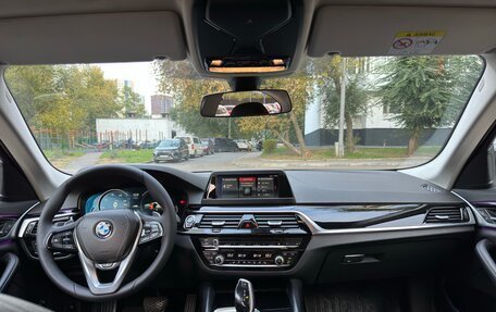 BMW 5 серия, 2019 год, 3 200 000 рублей, 27 фотография