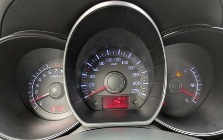 KIA Rio III рестайлинг, 2014 год, 699 000 рублей, 22 фотография