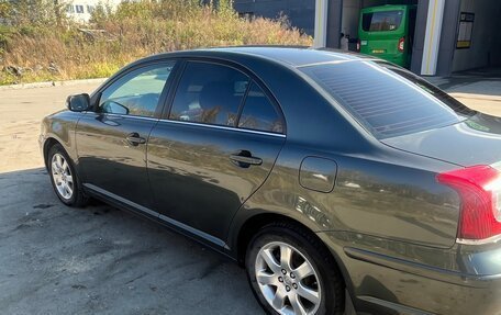 Toyota Avensis III рестайлинг, 2006 год, 740 000 рублей, 4 фотография