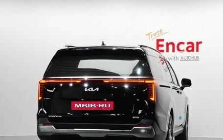 KIA Carnival, 2023 год, 4 фотография