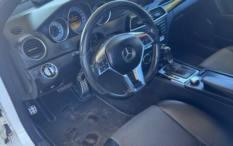 Mercedes-Benz C-Класс, 2011 год, 1 300 000 рублей, 6 фотография