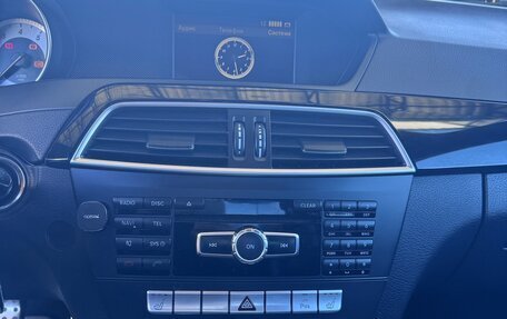 Mercedes-Benz C-Класс, 2011 год, 1 300 000 рублей, 8 фотография