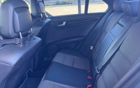 Mercedes-Benz C-Класс, 2011 год, 1 300 000 рублей, 16 фотография